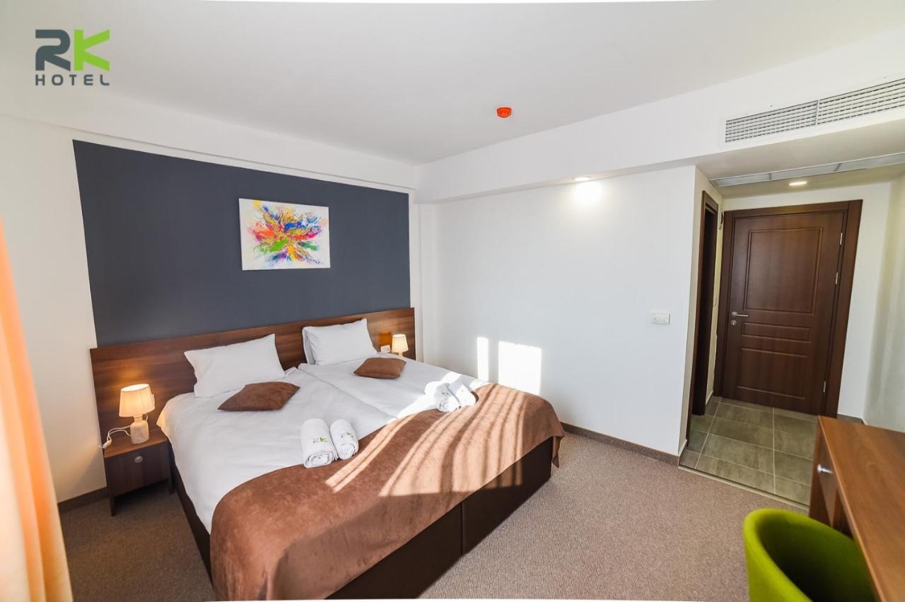 Hotel Rk Ghimbav Exterior photo